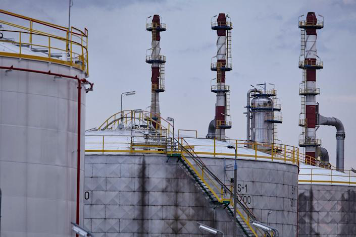 Oil rises as hopes for a European Union ban on Russian crude oil grow