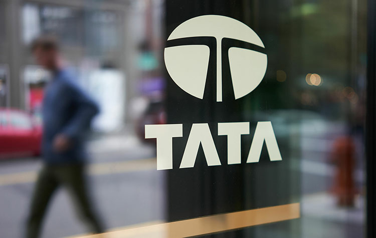 Indian Tata Group is in talks with Taiwanese supplier Apple Inc. about creating a joint venture