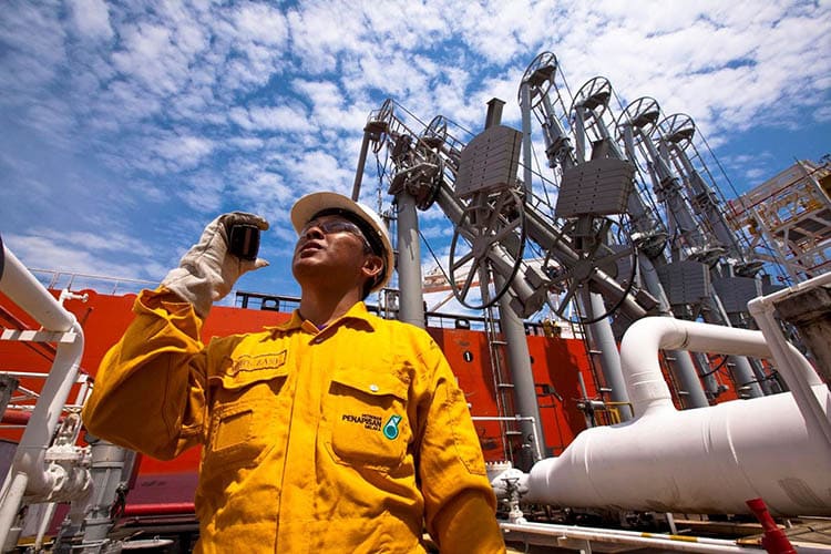 Shell PLC invests in Malaysian oil and gas project for the second time in a month to increase production