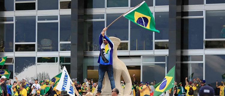 New volatility in Brazilian markets after Bolsonaro supporters storm government buildings