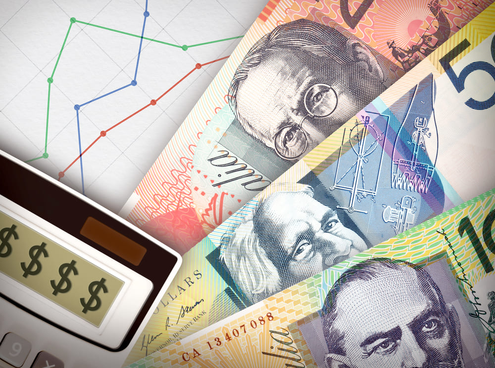 Currency market shifts: Dollar gains strength, Aussie falters after RBA move