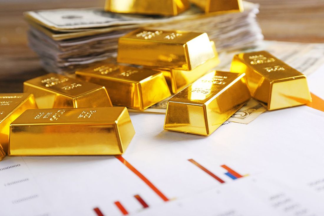 Gold prices soar above $2,500 as Fed signals rate cuts