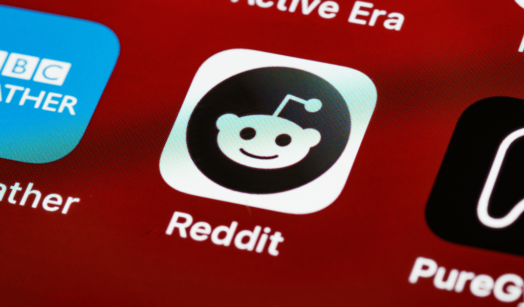 Reddit stock spikes 19% after blowout Q1 earnings